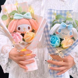 【臺灣出貨】玩偶花束（六種款式）永生花束 娃娃花束 生日禮物 畢業花束 送女生禮物 生日花束 情人節花束 兒童節