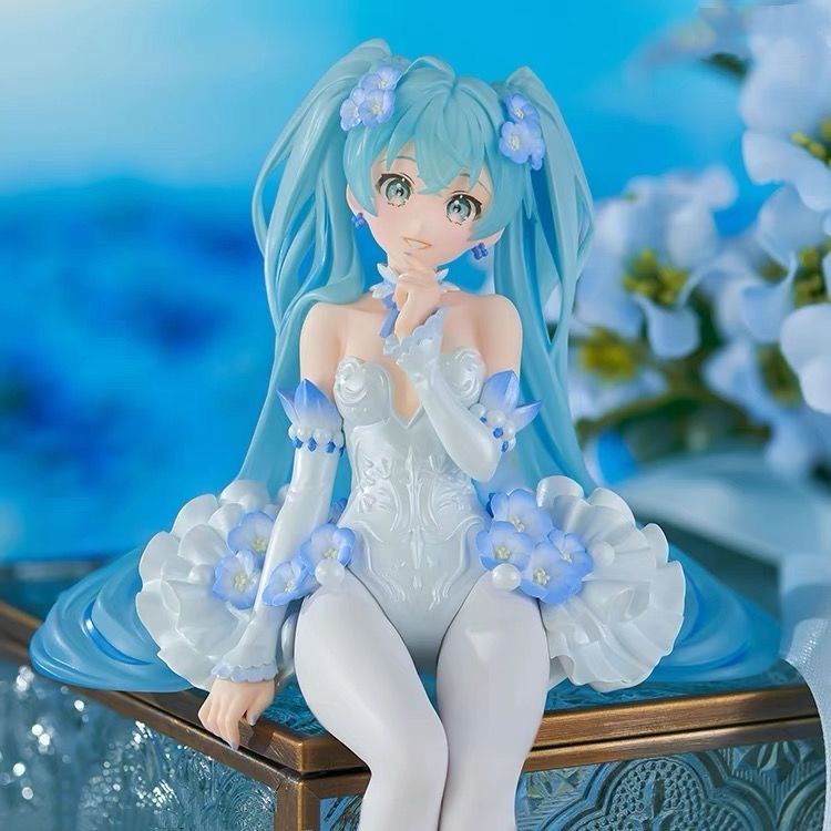 【熱銷產品】初音未來 粉蝶花精靈 初音手辦 景品泡面壓動漫少女機箱車載擺件禮物