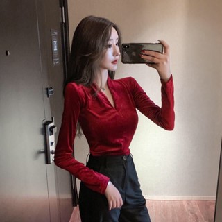 復古氣質純色V領金絲絨打底衫上衣女 2023秋季新款 時尚百搭長袖T恤上衣 性感修身顯瘦高腰短款上衣