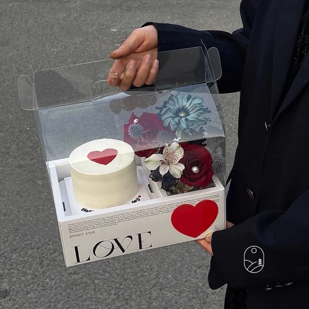 ‹蛋糕盒›現貨 小紅書同款情人節 蛋糕盒 鮮花創意PVC手提盒情侶表白love手提蛋糕