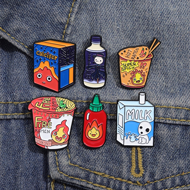 日本動漫哈爾的移動城堡搞笑方便麵奶盒琺瑯胸針宮崎駿系列背包徽章服裝配飾送朋友兒童禮物