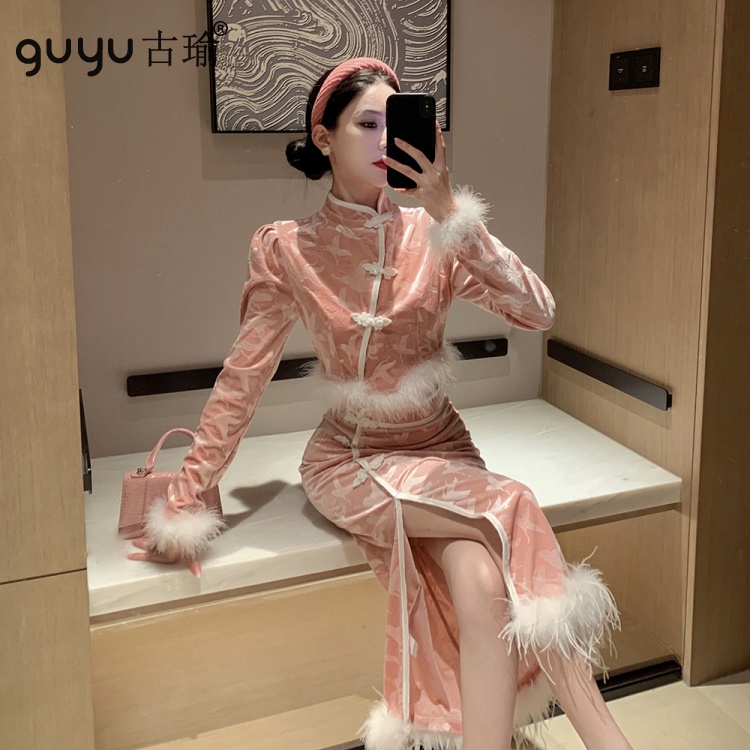 新中式套裝2023女裝秋冬中國風絲絨毛毛旗袍上衣+半身裙兩件式套裝 喜宴禮服