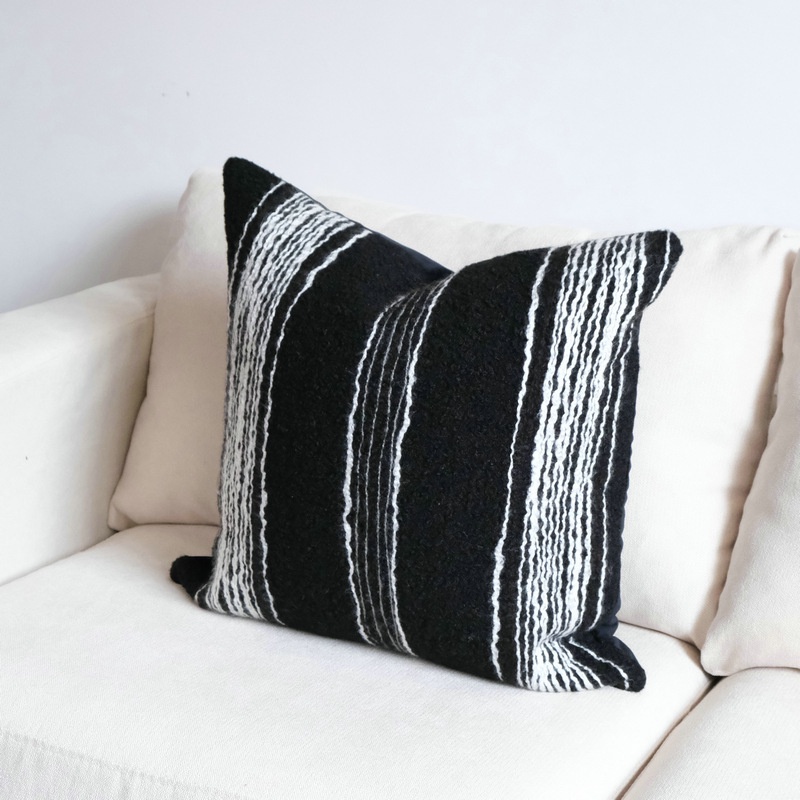 【MAYS】高品質抱枕 侘寂風抱枕套 ins簡約黑白條紋枕套 客廳沙發樣板房 毛線繡花靠枕套