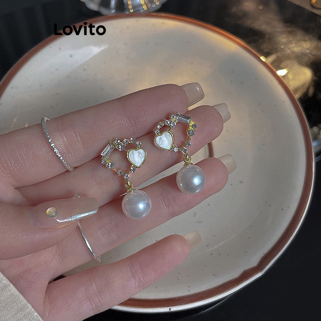 Lovito 女士休閒素色心形珍珠金屬耳環 LFA05211 (米白色)