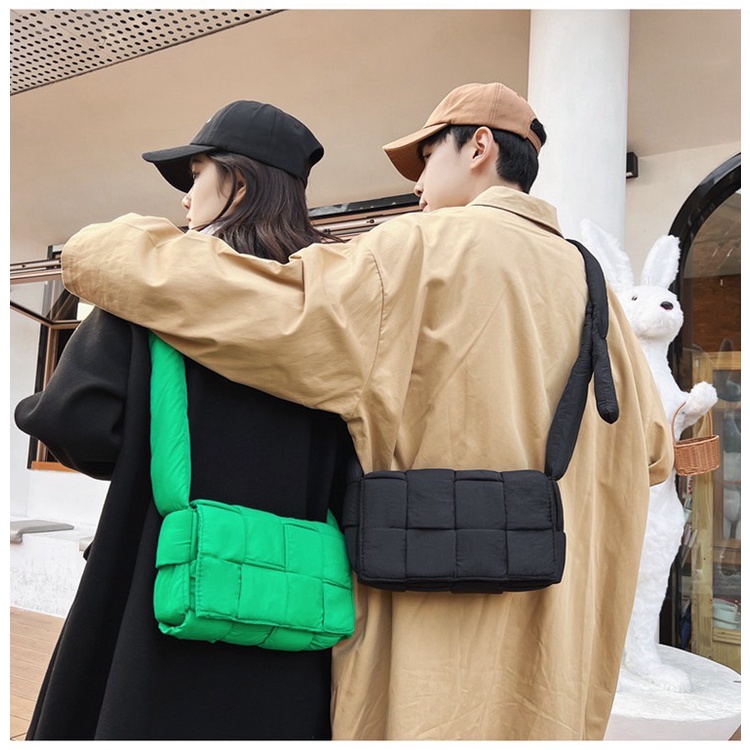 【年華】 立體 編織 格子包 側背包 BV綠 斜背包 肩背包 包 情侶 街頭 小包 包包 馬賽克