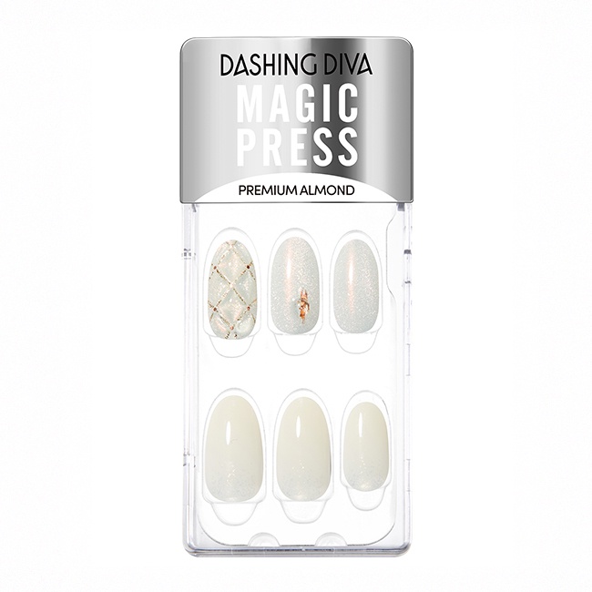 Dashing Diva 頂級美甲片-魔力白針織