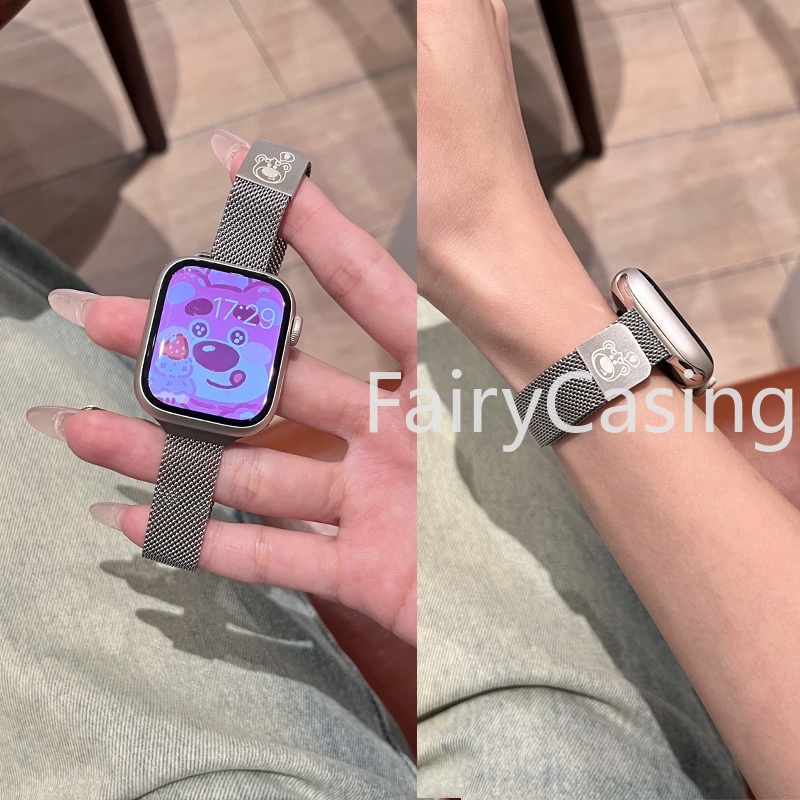 草莓熊 Silm 不銹鋼卡通錶帶適用於 Apple Watch Series 9 8 7 SE 6 5 適用於 Iwat