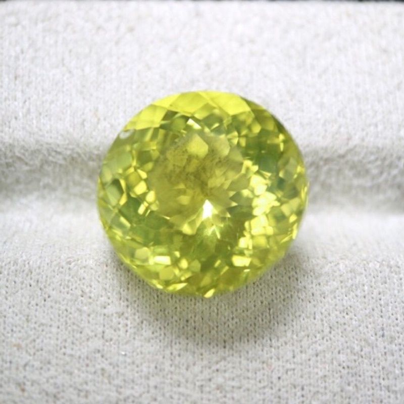 【艾爾莎寶石+】12.6ct 天然檸檬水晶 頂級淨度IF！正圓黃綠閃亮火彩！Lemon Quartz