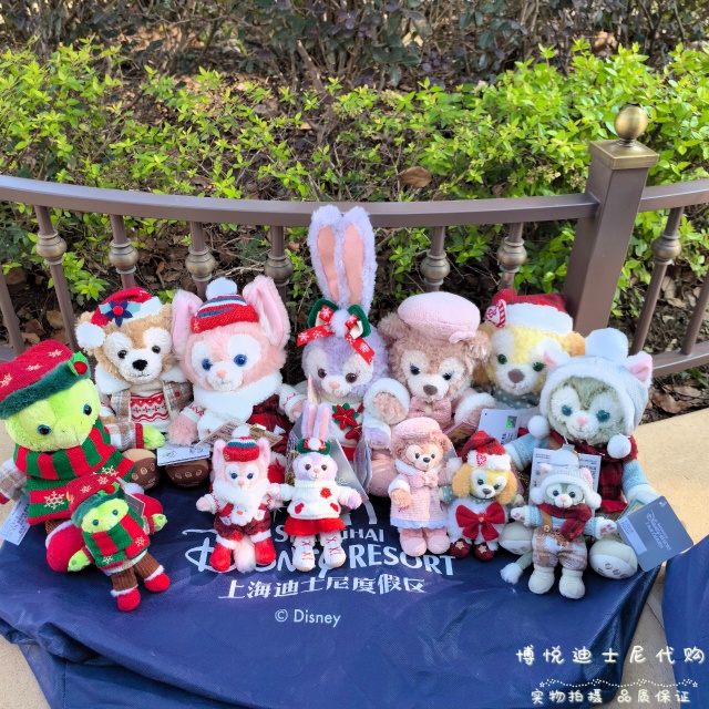 上海迪士尼國內代購2023冬日耶誕達菲七寶卡通毛絨玩偶可愛鑰匙圈
