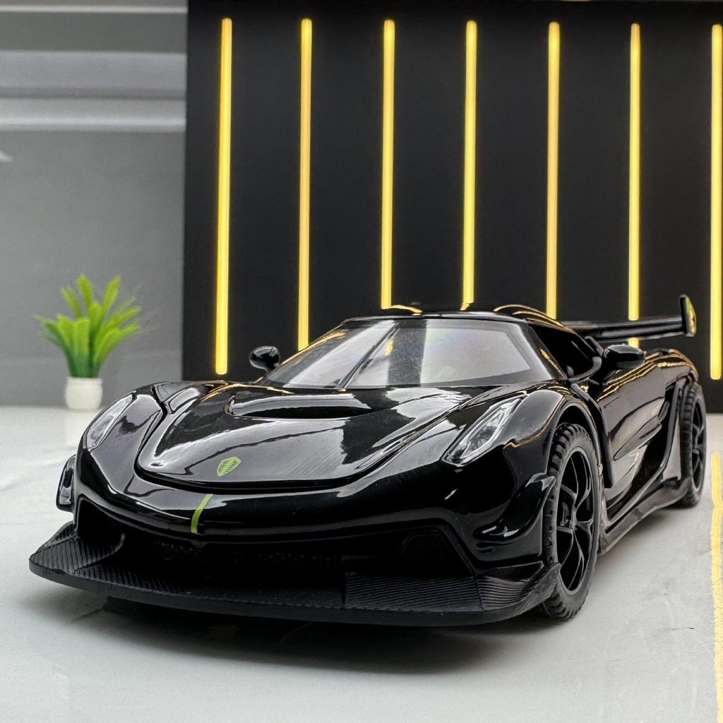 1:32 Koenigsegg 合金汽車模型燈光和音效壓鑄汽車玩具男孩生日禮物兒童玩具汽車系列