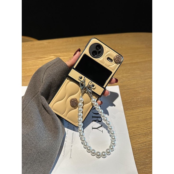 奶咖波紋珍珠手提掛繩適用Vivo X Flip手機殼寶盒摺疊屏皮質xflip 4WM5
