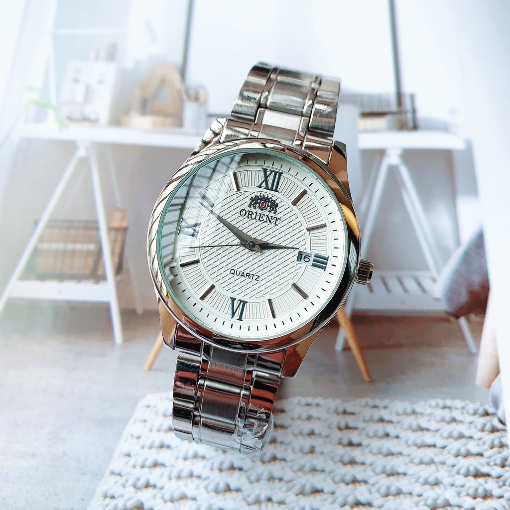 Orient東方手錶白色表面，不鏽鋼錶帶，強化玻璃鏡面