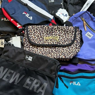 「現貨出清 隔日到貨」[666-shop]日本沖繩正品潮牌肩揹包側揹包trasher fila new era