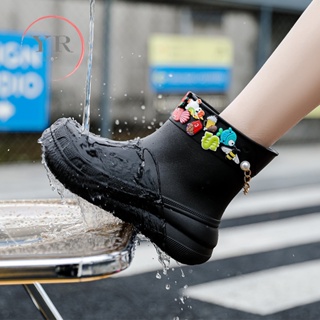 Crocs 雨靴 女生 Crocs 雨鞋 超軟防水橡膠雨靴 戶外靴 Crocs 靴子 這款帶jibbitz 智必星