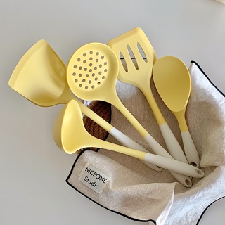 「赫拉」 黃色 矽膠廚具套裝 鍋鏟 漏勺 湯勺 烹飪工具