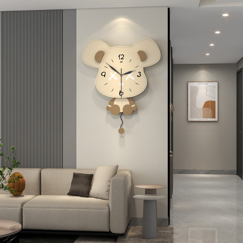 網紅創意暴力熊掛鐘客廳裝飾時鐘高級感掛牆時尚現代簡約鐘錶家用