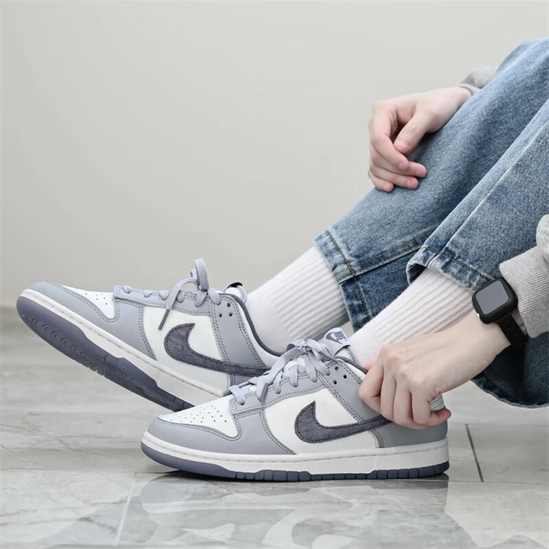 Dunk Low 灰白 煙灰  FJ4188-100 運動鞋