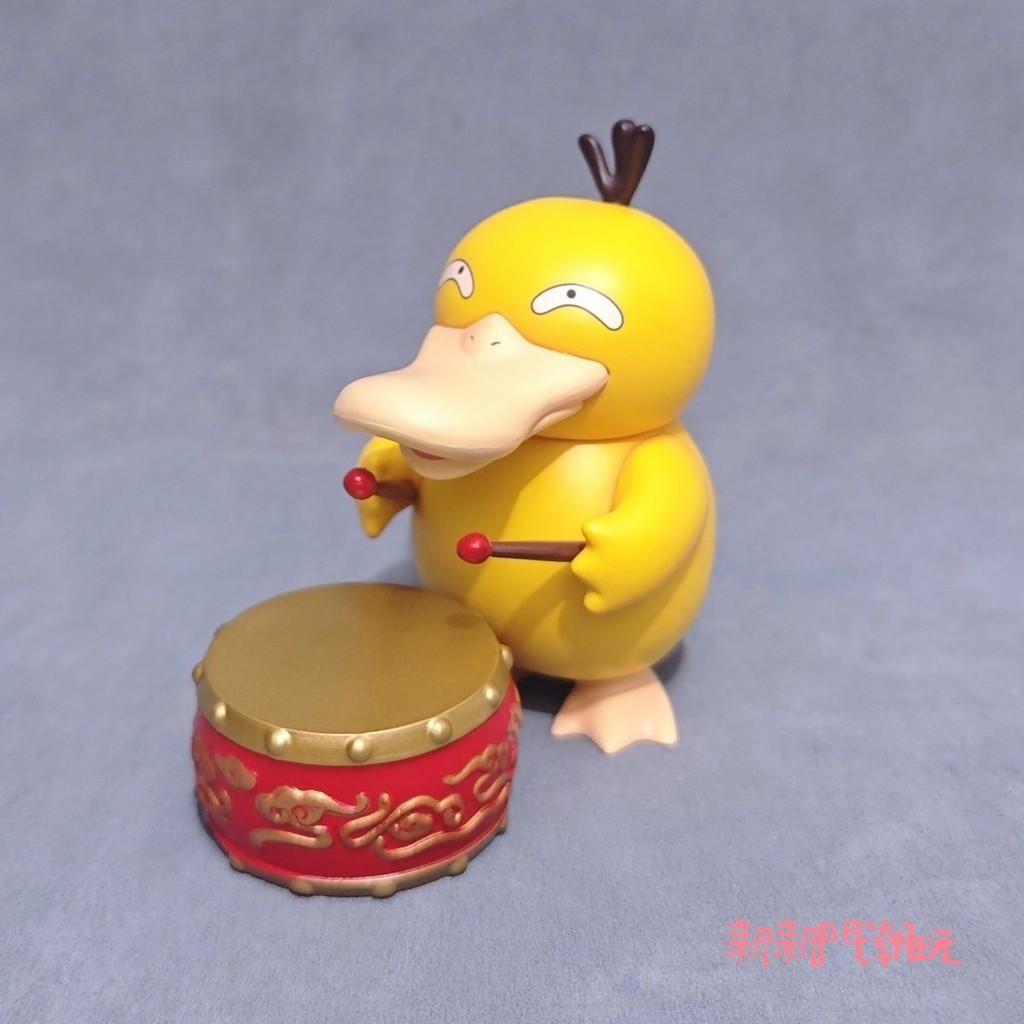 【打鼓可達鴨】新品🔥 超可愛 可達鴨公仔 猥琐敲鼓可達鴨 潮玩GK Q版手辦 車載桌面擺件 送男女生 朋友 生日禮物