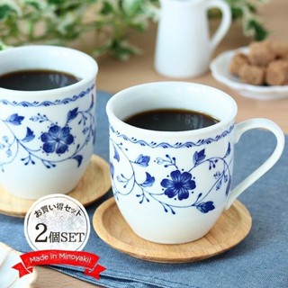 現貨 日本製白瓷靛藍花朵造型馬克杯 兩入組｜美濃燒 咖啡杯 馬克杯 水杯 日本馬克杯 陶瓷咖啡杯 陶瓷馬克杯 日本進口