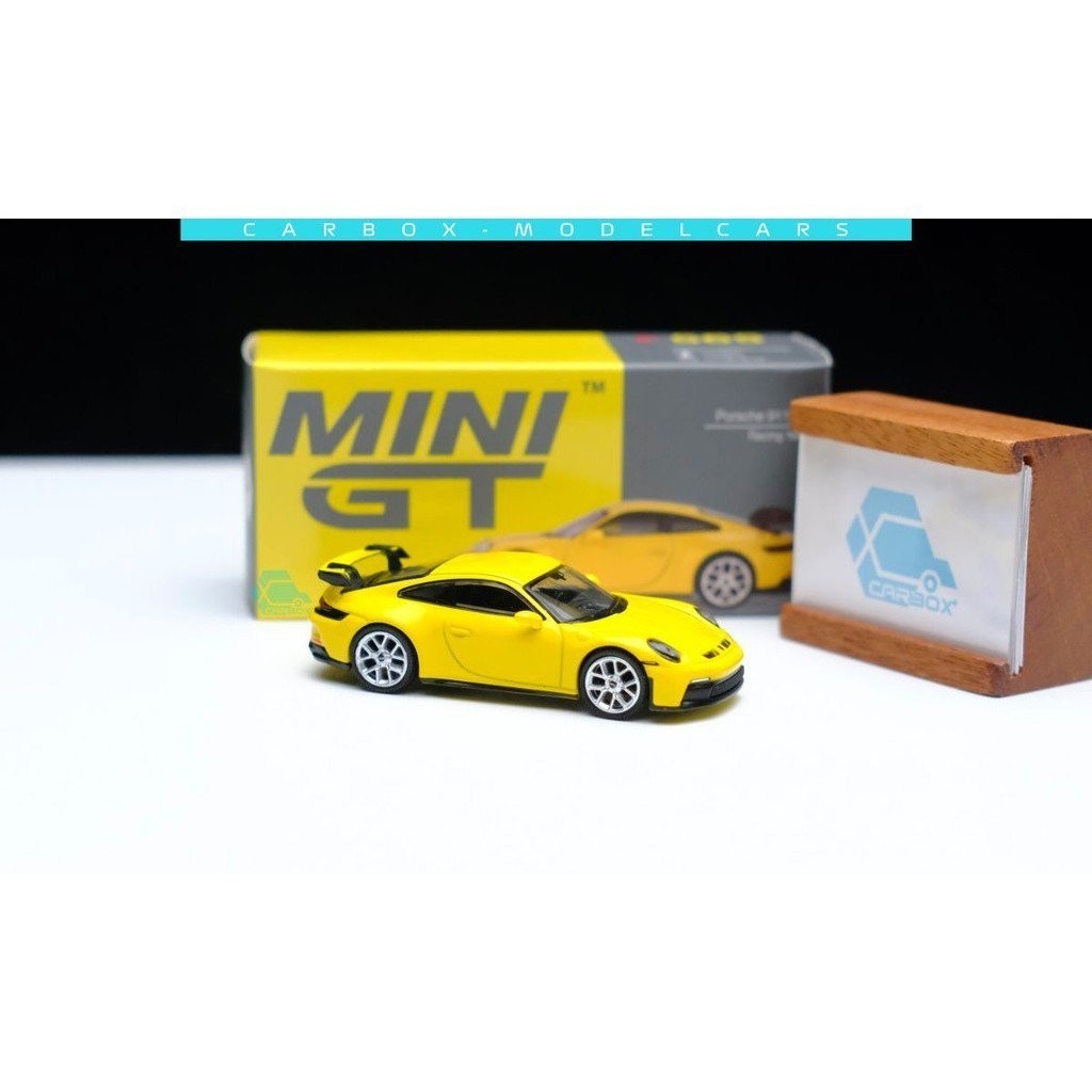 【品質保證】[CarBox] MINIGT 1:64 保時捷 911 (992) GT3 Racing #565 XMO