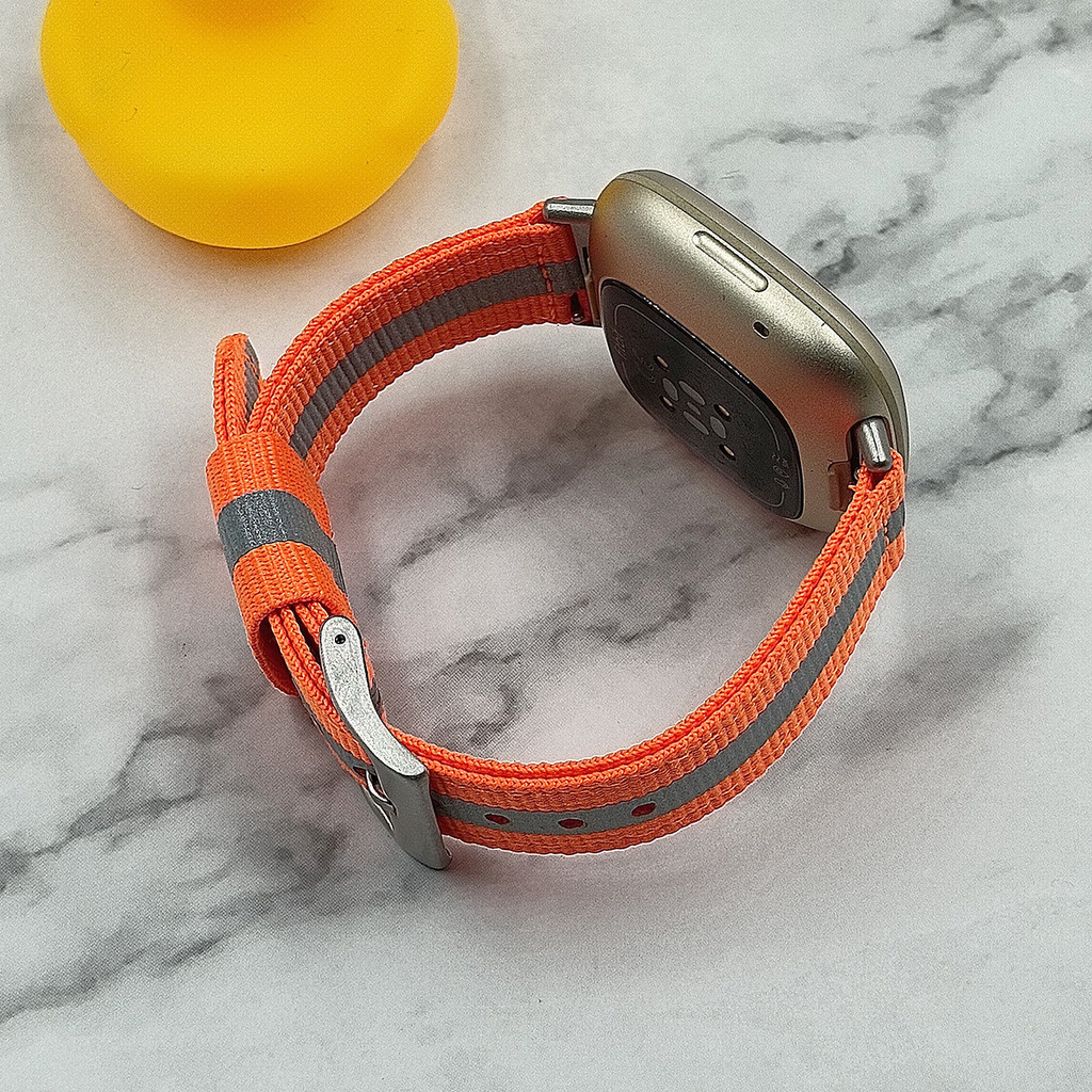 適用Fitbit Versa智能休閒尼龍反光條帆布錶帶華為錶帶20mm22mm通用錶帶fitbit versa3/4錶帶