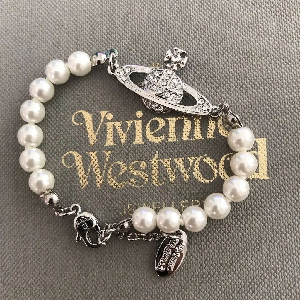 Vivienne Westwood 薇薇安 威斯特伍德 手環 手鍊 銀 日本直送 二手