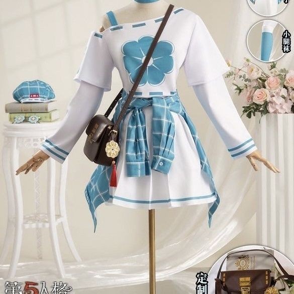 98% positive review rate Identity 5th Cos toy vendor Anne Ro