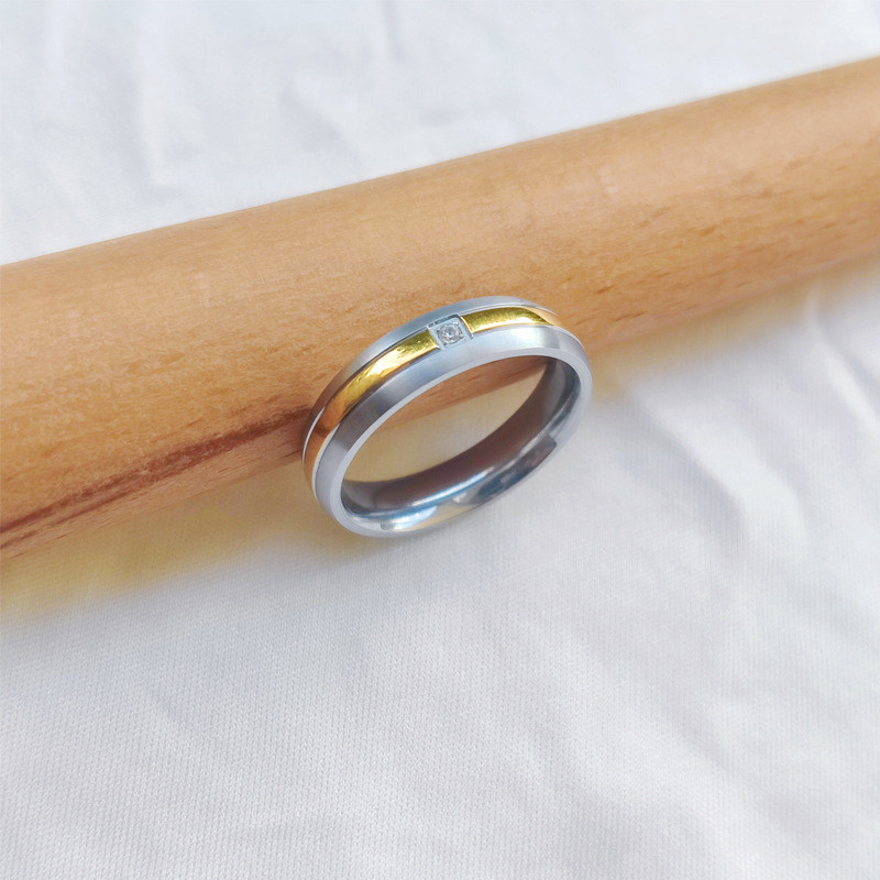 結婚求婚戒 F-136純鈦戒指間金色鑲鑽鈦合金戒指時尚個性男女戒指對戒