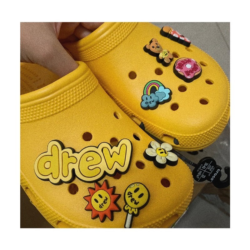 jibbitz crocs Drew House 可愛太陽花鞋附件