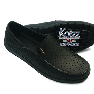 Hitam Katzz 橡膠樂福鞋英國 38-43 防滑工作鞋黑色休閒鞋 PCU 黑色鞋男一腳蹬橡膠材料原裝本地品牌進口