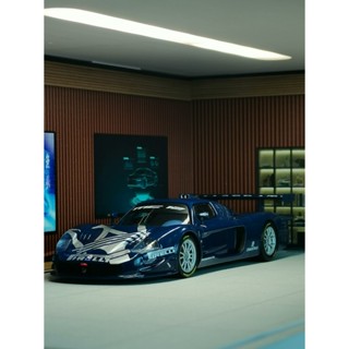 1/43 ixo 瑪莎拉蒂 mc12 發佈版 合金汽車模型 漆面完美，塗裝清晰 原包原盒 有意歡迎私聊諮詢！另有多臺mc