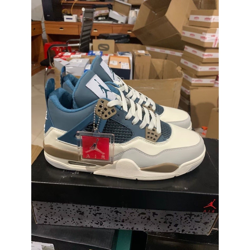 Andrew Chiou X Air Jordan 4 Snorlax 定制籃球鞋