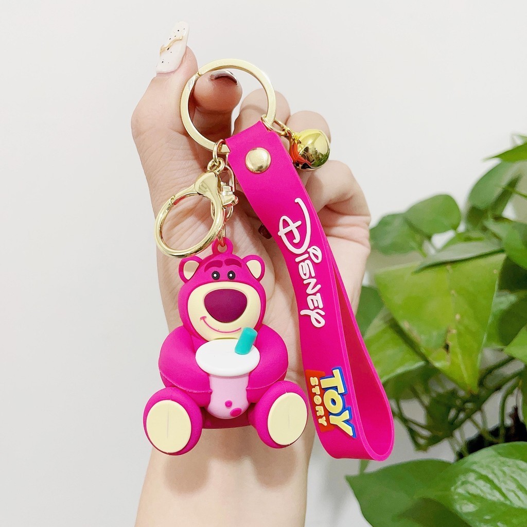 新款玩具總動員鑰匙扣 吊飾 立體卡通公仔鑰匙鏈吊飾巴斯光年草莓熊三眼仔毛怪鑰匙圈