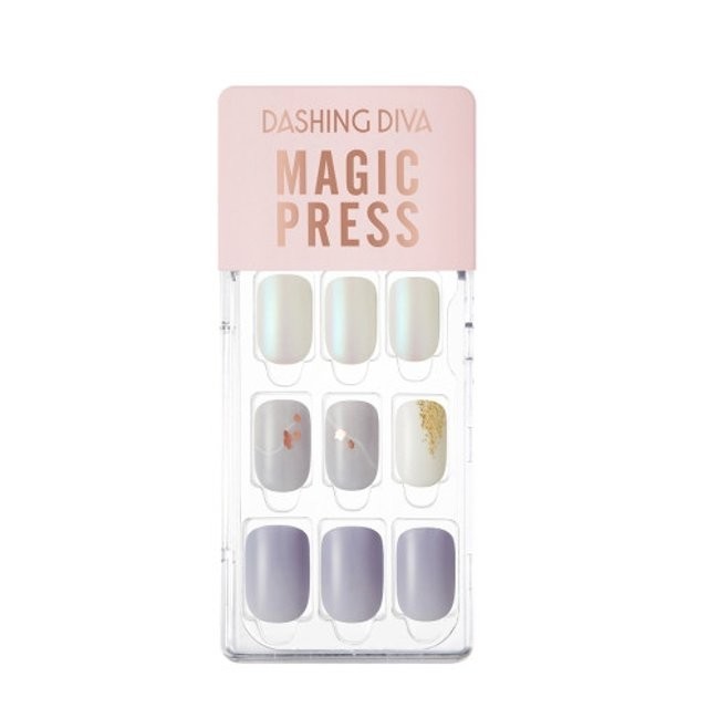 Dashing Diva Magic Press Eclipse Nail Tips(美甲和貼紙)