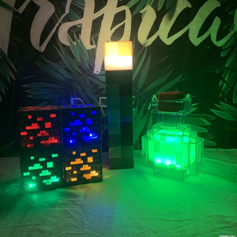 我的世界手電筒遊戲周邊設備 Minecraft 手電筒帶夜燈