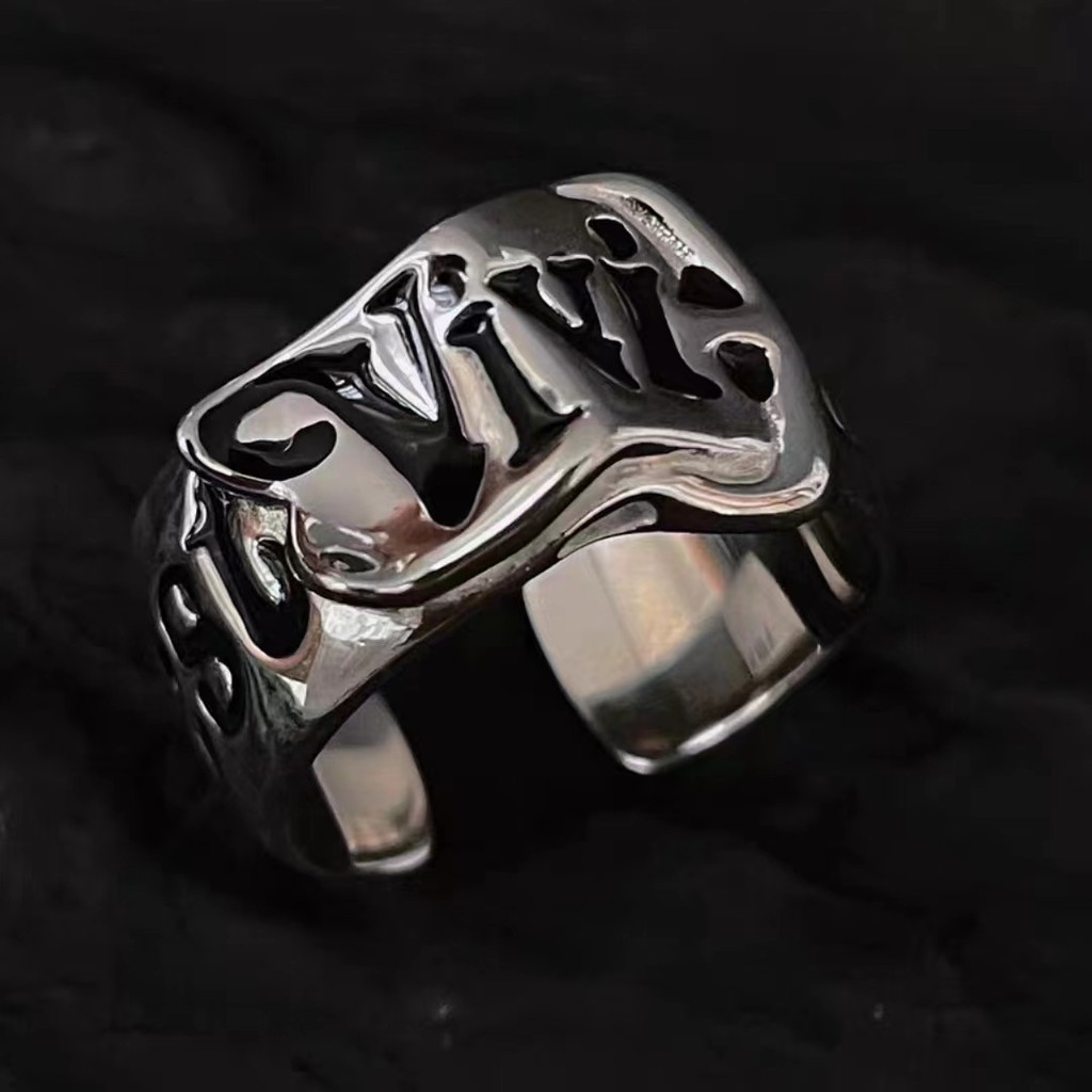 Vivienne Westwood 時尚土星立體浮雕字母超酷皮帶扣造型男女個性感戒指