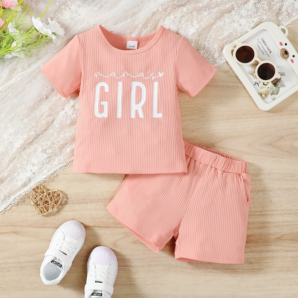 0-3 歲幼兒女嬰夏季 2 件套服裝套裝純色字母印花襯衫配短褲時尚運動風格幼兒嬰兒日常軟裝