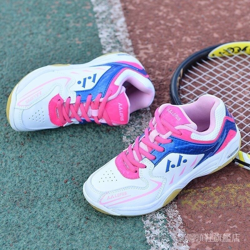 兒童羽毛球鞋網球鞋男孩女孩輕便乒乓球運動鞋女士舒適排球鞋 GW7P