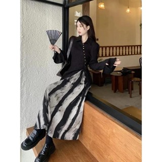 💋RUbaby💋時尚套裝女春季2024新款中國風翻領開叉長袖上衣+水墨印花半身裙