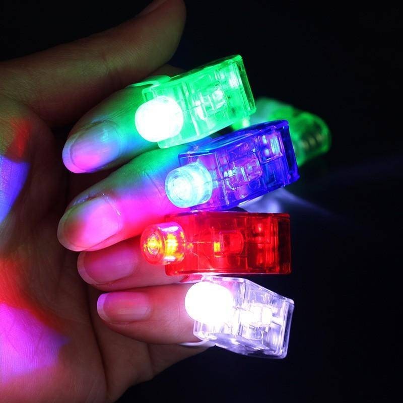 4件隨機 LED卡通手指投影燈 戒指 兒童發光玩具