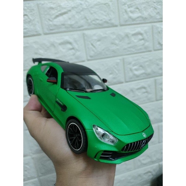 優選 1/24 大型 賓士 AMG GT R BENZ GTR 1:24