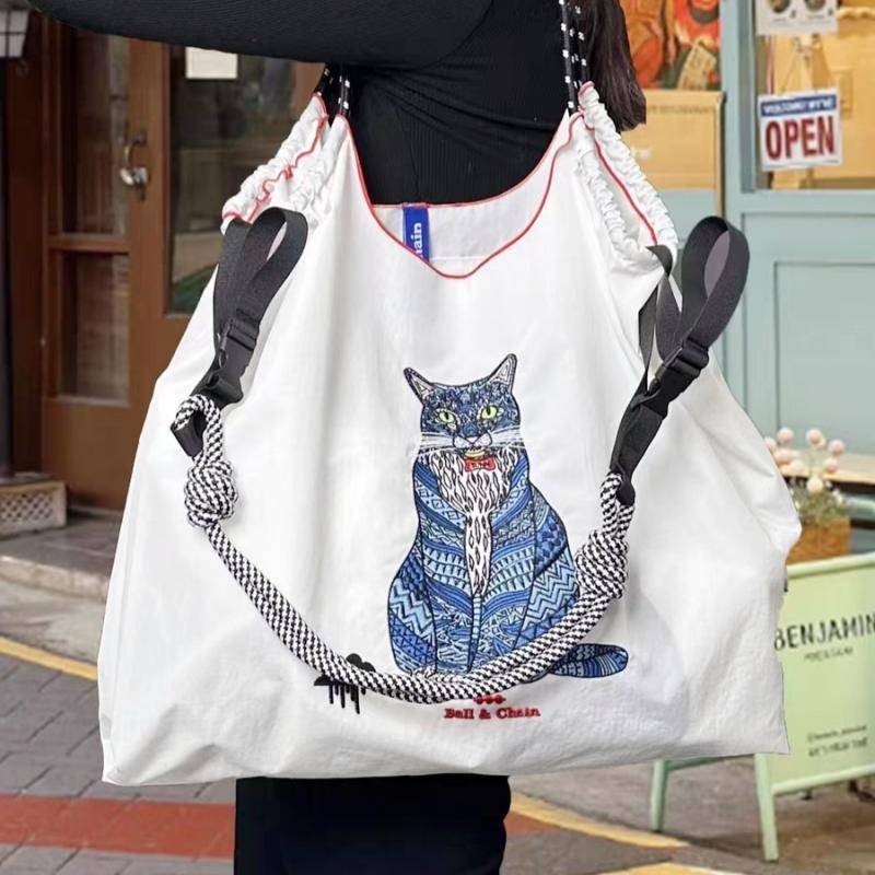 【YOFUR】現貨 日系白貓刺繡ball chain環保購物袋 精品大容量手提袋 環保尼龍布袋 時尚 耐用