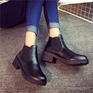 【潮流現貨】新款韓版百搭馬丁靴 女生平底圓頭靴子 簡約時尚及踝靴 切爾西低跟短靴