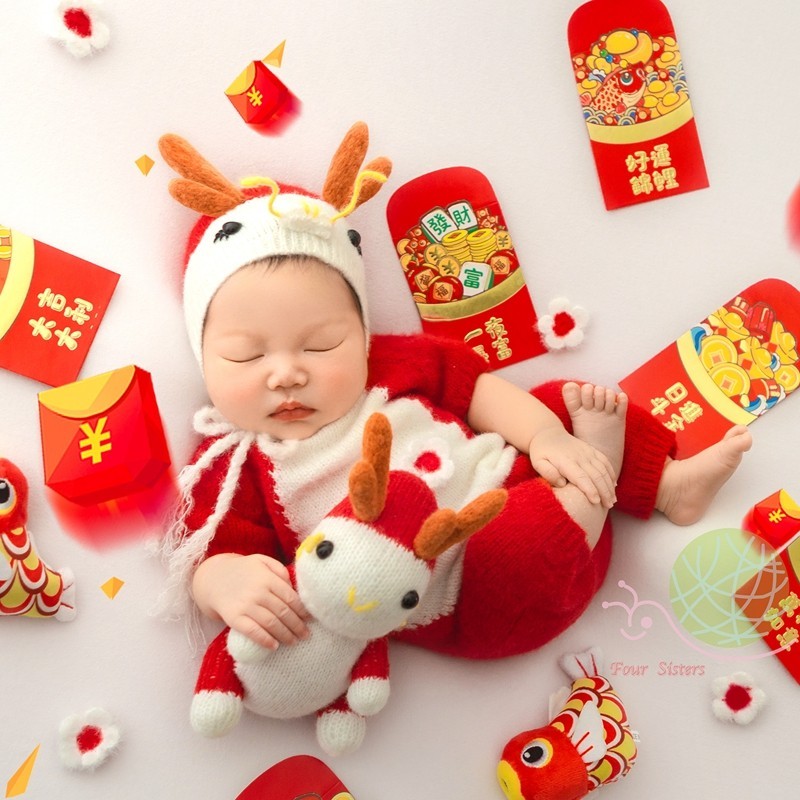 X0329滿月嬰兒道具新生的兒拍照衣服龍年寶寶攝影服裝影樓龍帽造型主題