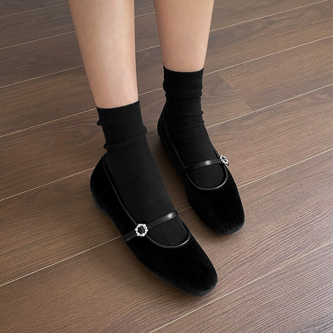 [SAPPUN] Atina 天鵝絨鑽釦瑪莉珍平底鞋 (1cm)