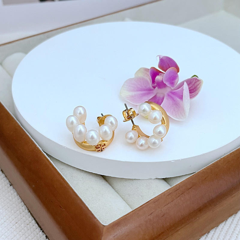 Tb 精緻鑲嵌淡水珍珠、獨特風格金屬耳環和耳環