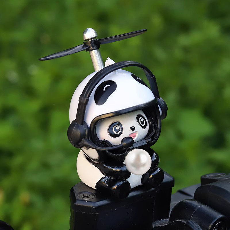 熊貓腳踏車擺件頭盔電動機車機車小黃鴨可愛破風鴨裝飾品小吊飾配件
