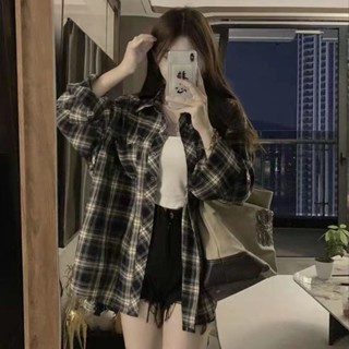 韓版藏青色格子襯衫設計感長袖上衣女開衫春薄款寬松外搭百搭外套 韓系襯衫 長袖襯衫女 修身襯衫 大尺碼襯衫