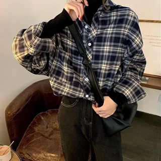 【HOT 本舖】男裝 藏藍格子襯衫女春秋新款大碼胖妹妹寬鬆顯瘦襯衣百搭長袖上衣外套