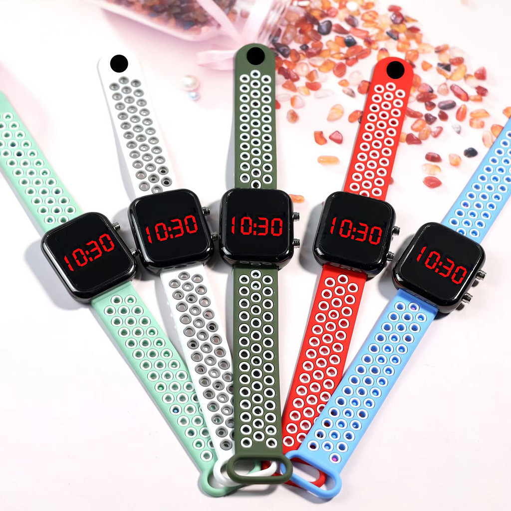 Relógio 電子手錶 LED 顯示屏方形 PVC 按鈕軟矽膠錶帶防水可調節男士女士學生手錶日常佩戴
